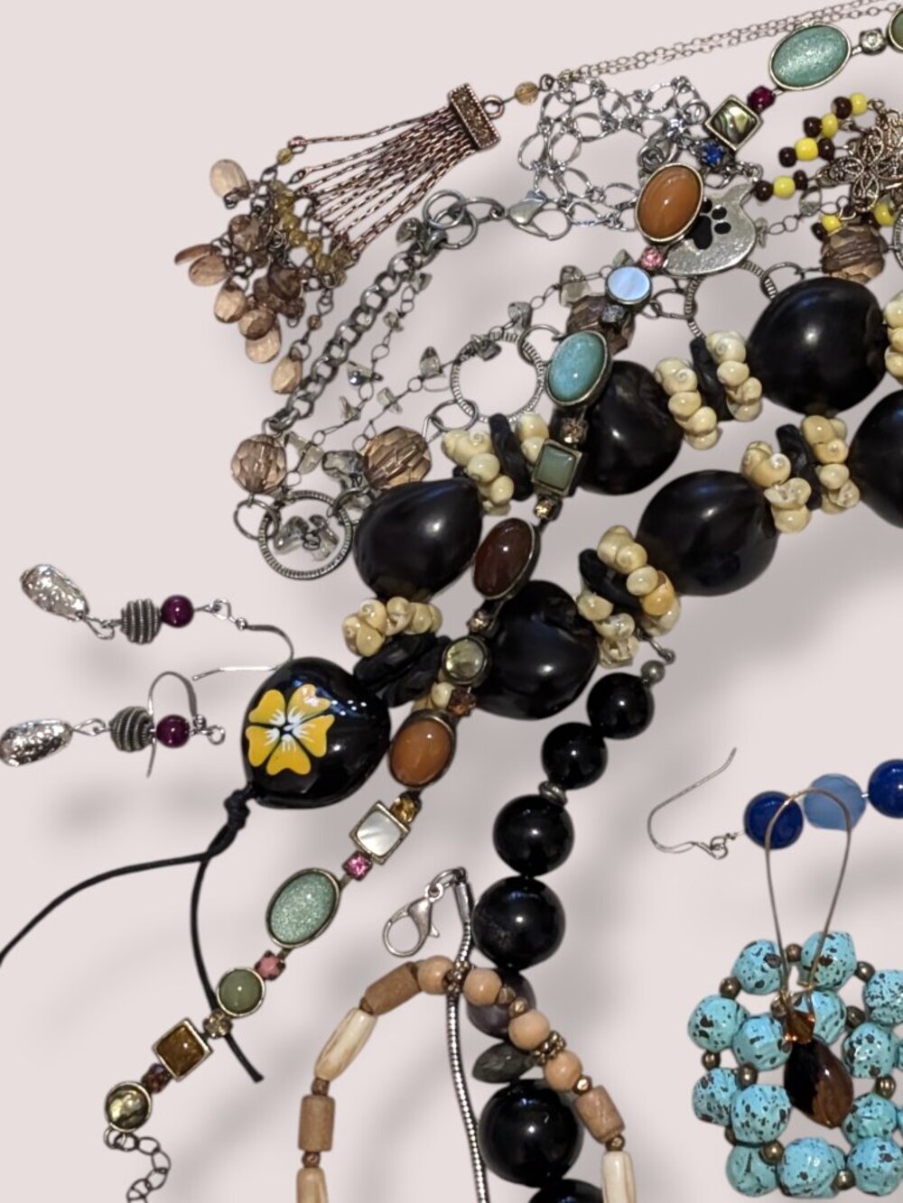 MAGRA - Vintage to Now Jewelry Lot- 072 - Picture 2 of 7